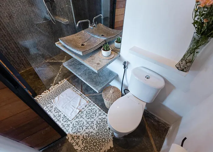 The Sol Haus Canggu, Near Berawa チャングー