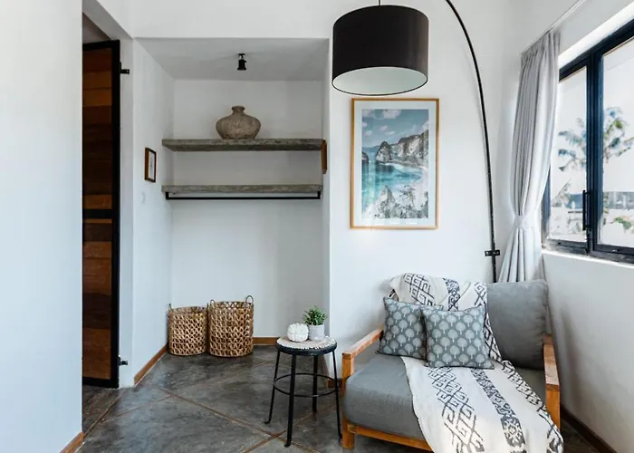 ゲストハウス The Sol Haus Canggu, Near Berawa *