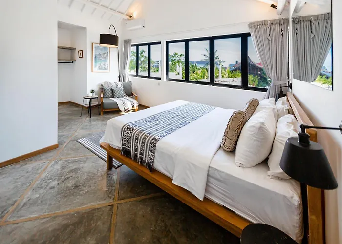 The Sol Haus Canggu, Near Berawa ゲストハウス チャングー